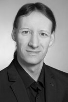 Dr. André Steimers