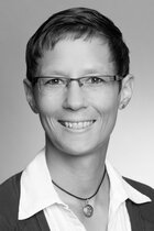 Dr. Simone Peters